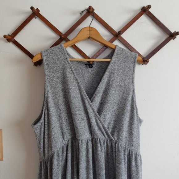 TORRID 3X SUPER SOFT PLUSH LIGHT GREY SURPLICE SKATER DRESS - Picture 8 of 12